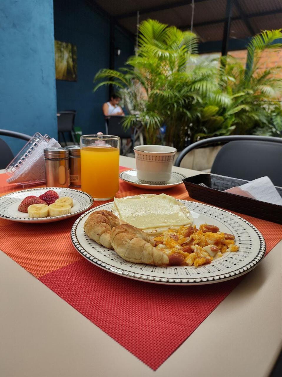 Hotel Bali At Poblado Medellín Dış mekan fotoğraf