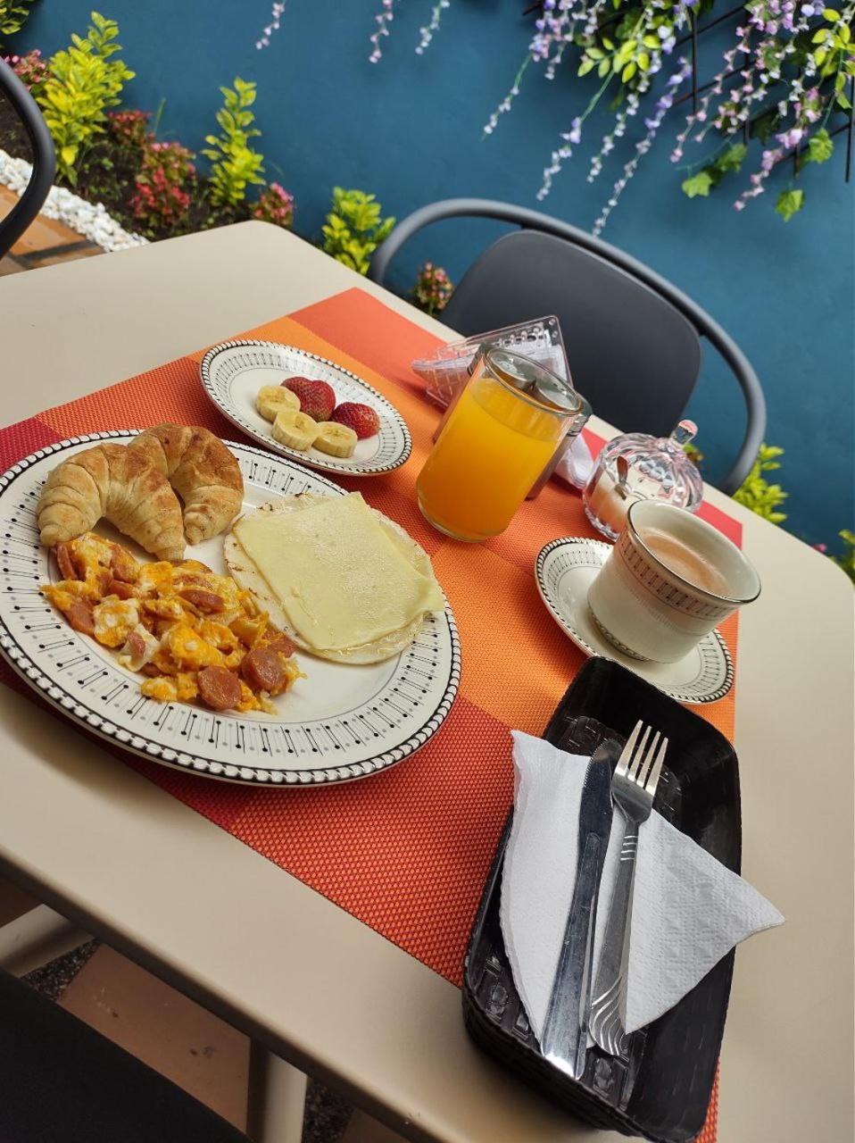 Hotel Bali At Poblado Medellín Dış mekan fotoğraf
