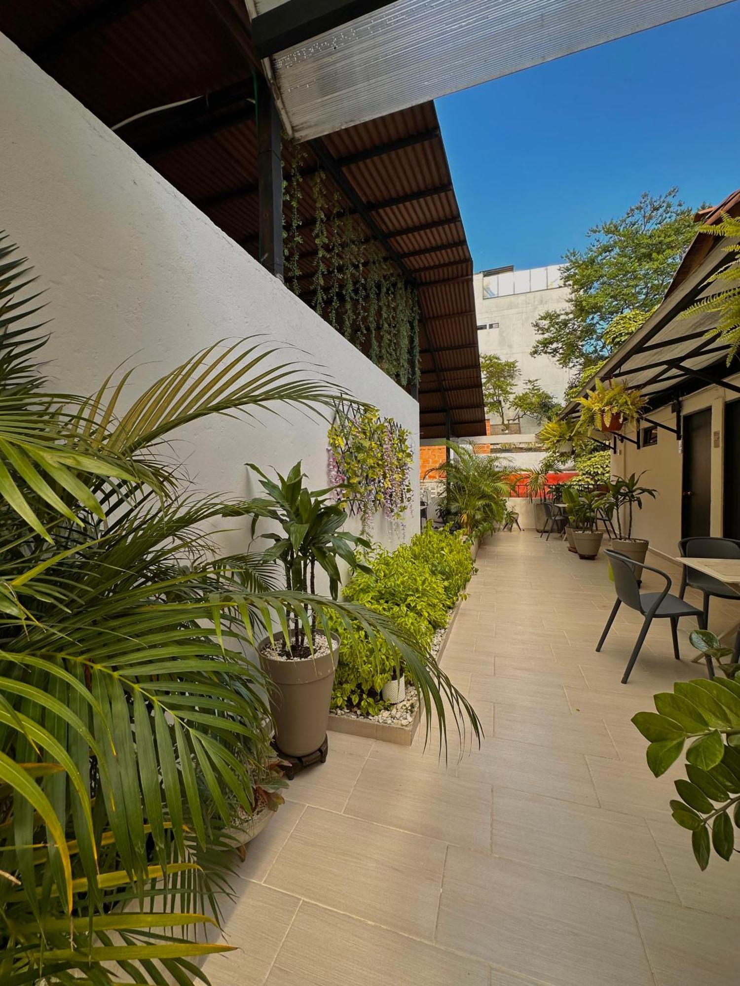 Hotel Bali At Poblado Medellín Dış mekan fotoğraf